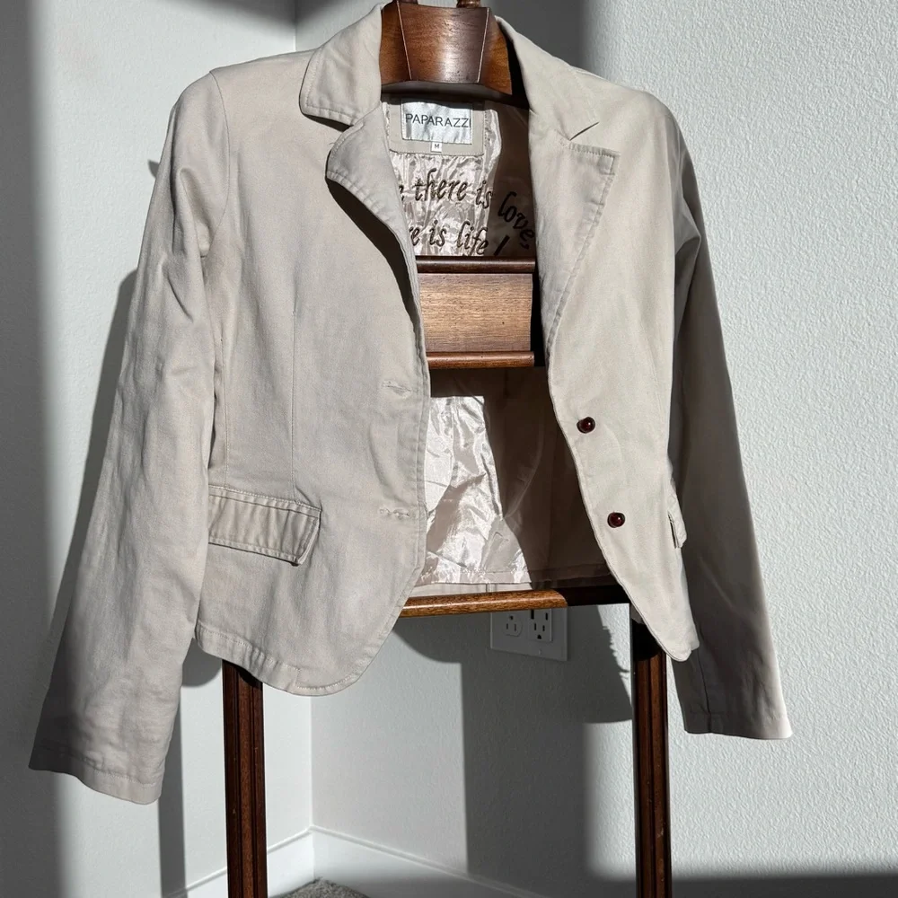 paparazzi •	brand 	•	beige